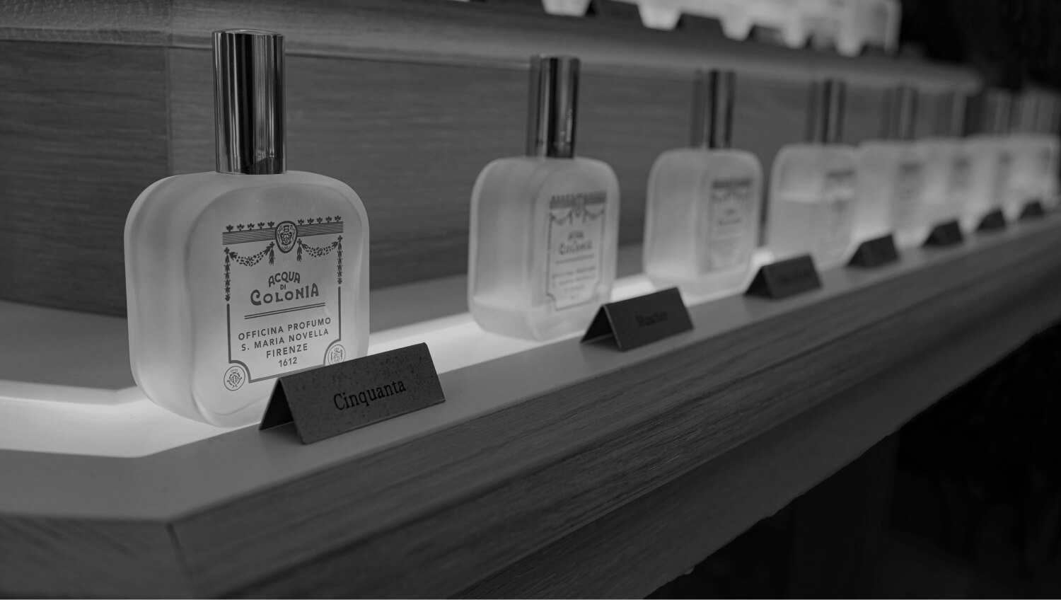 Seasonal Scents: The Best Perfumes for Winter vs. Summer